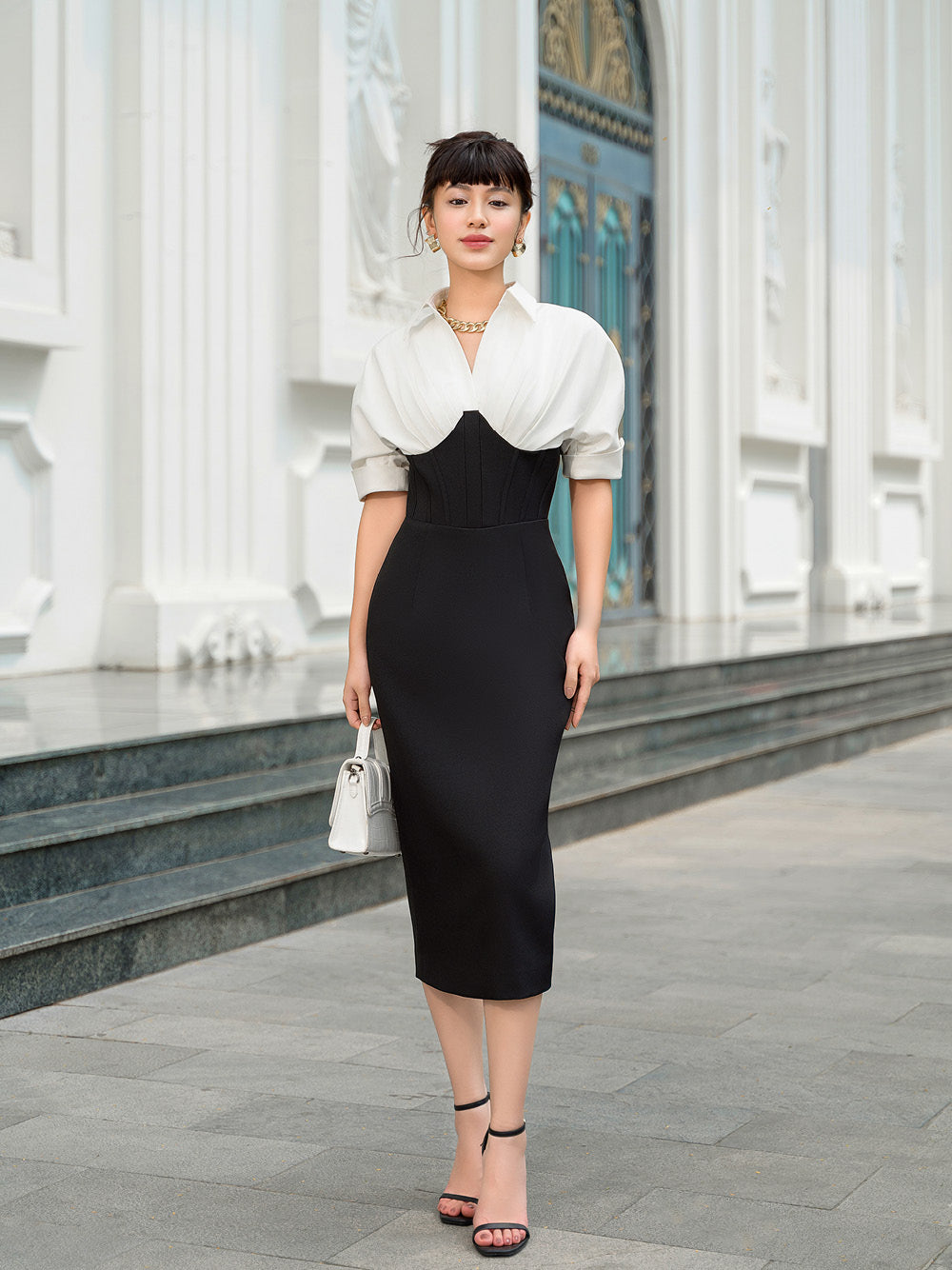 KARINA BLACK BODYCON DRESS